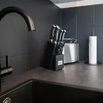 Black & White - Balkon, Netflix, Nespresso, Zentral, Messe *