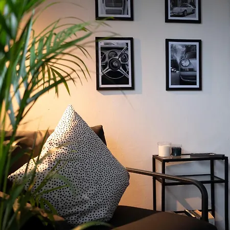 Appartement Black & White - Balkon, Netflix, Nespresso, Zentral, Messe