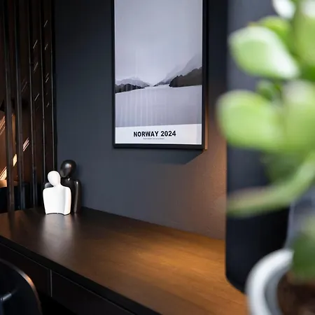 Black & White - Balkon, Netflix, Nespresso, Zentral, Messe Chemnitz