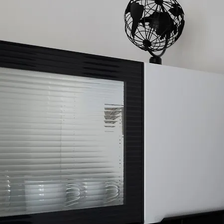 Appartement Black & White - Balkon, Netflix, Nespresso, Zentral, Messe *