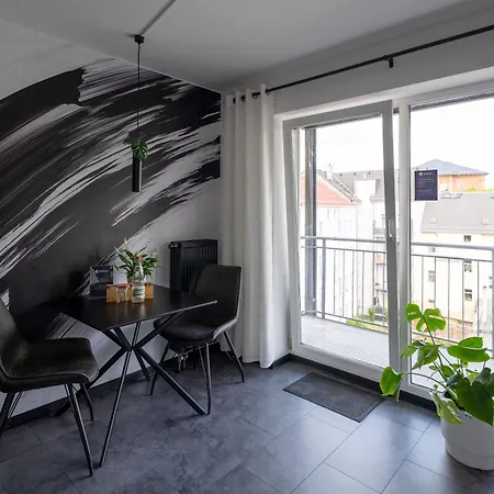 Appartement Black & White - Balkon, Netflix, Nespresso, Zentral, Messe *